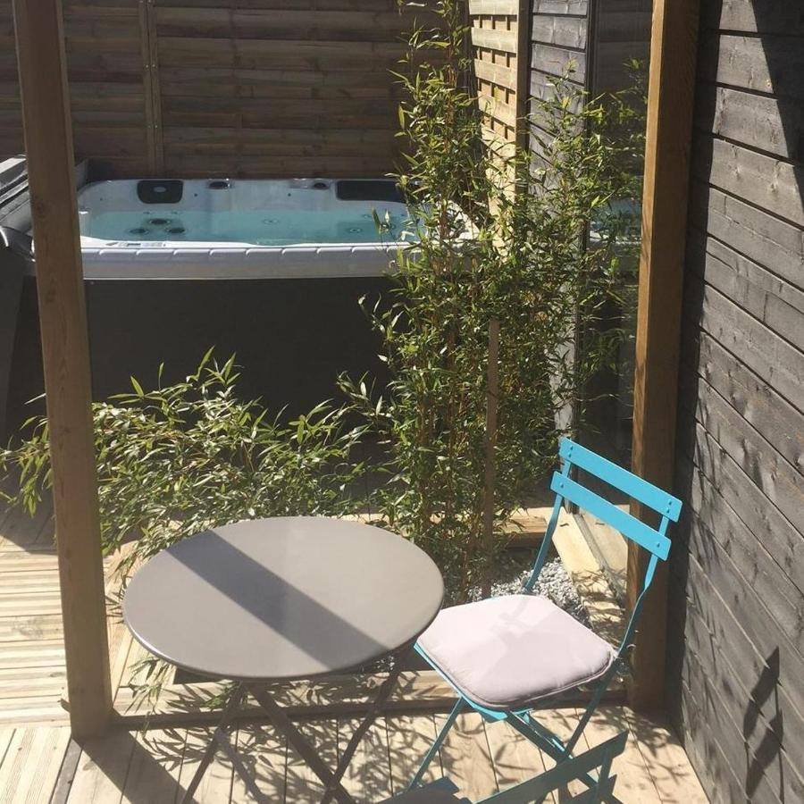 Outremecourt Les Nuits Insolites De La Mothe - Hebergement En Bulle Ou Tiny House Avec Spa Privatif מראה חיצוני תמונה